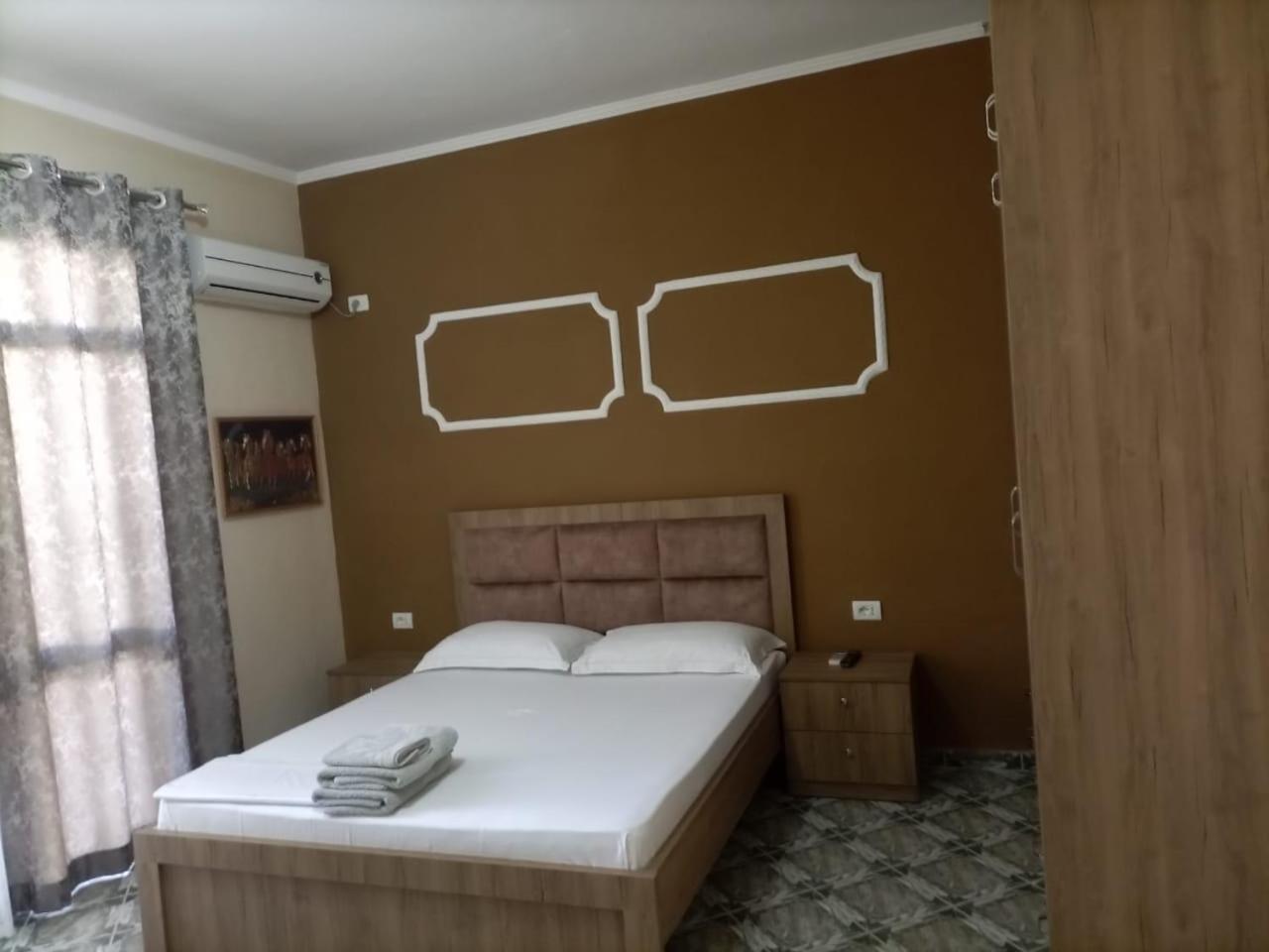 Twins Villa Mangalem Berat Habitación foto